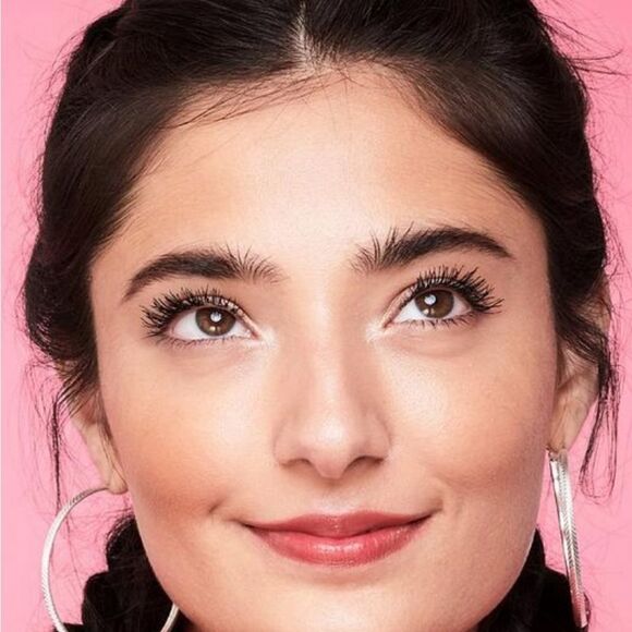 Benefit BadGal Goodies Volumizing Mascara Set - Picture 6 of 10